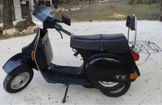 Vespa TX 200 Negra