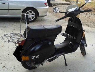 Vespa TX 200 Negra