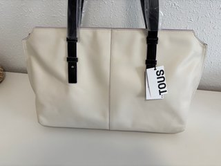 Bolso Tous Blanco y Negro, Lila el interior.