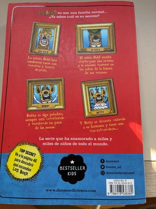 Libro; Los Bold, una familia de hienas.