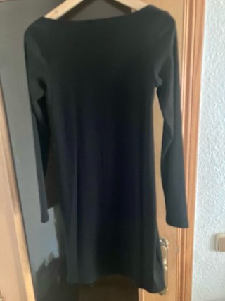 Vestido negro H&M talla M podria ser L tambien