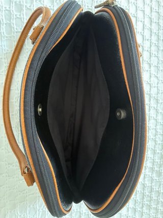 Bolso polipiel negro y marrón