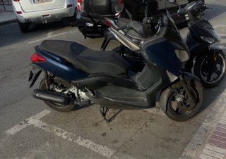 Yamaha XMAX 250 Maxi Scooter