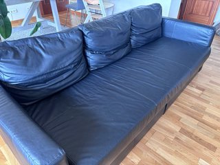 Sofá cama de piel negro