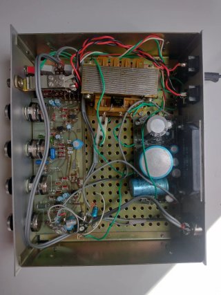 Amplificador SK-75 Stereo