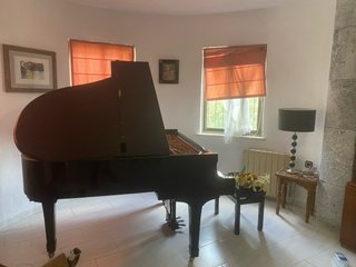 Piano de Cola Yamaha C2 Japón