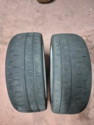 Neumático Pirelli RA7B