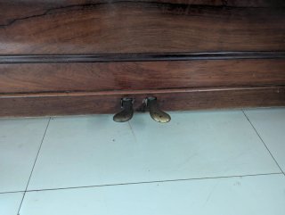 Piano vertical madera, marca: Gaveau Paris