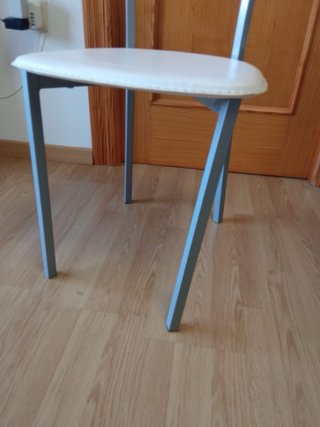 Mesa comedor cristal y 4 sillas