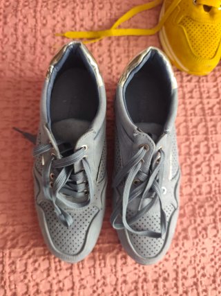 Lote Zapatillas Deportivas Mujer talla 35 y 36