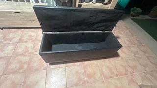 Baul cuero negro