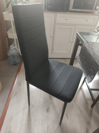 Mesa de comedor con 8 sillas