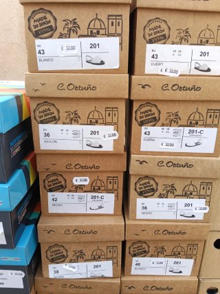 Liquidación Calzado más de 100 pares piel