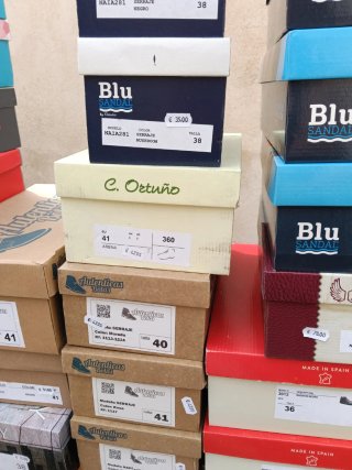 Liquidación Calzado más de 100 pares piel
