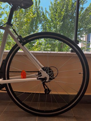 Bicicleta Carretera TRIBAN Aluminio 8V