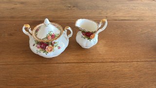 Juego de té Royal Albert Old Country Roses 26 pz