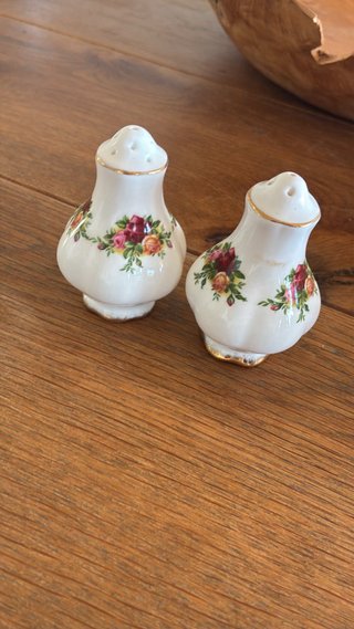 Juego de té Royal Albert Old Country Roses 26 pz