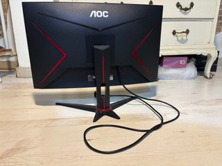 Pantalla Curva AOC Negra y Roja gaming