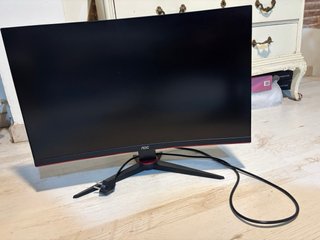 Pantalla Curva AOC Negra y Roja gaming