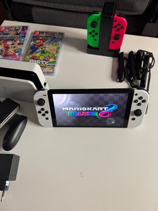 Nintendo Switch OLED Blanca + Accesorios