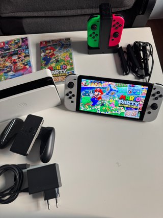 Nintendo Switch OLED Blanca + Accesorios