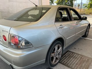 Lexus IS 200