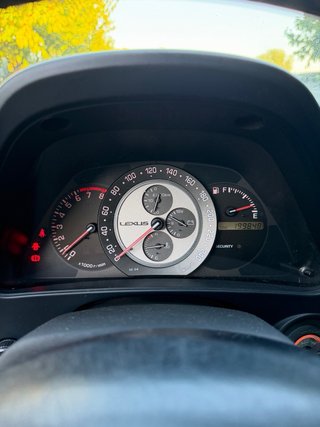 Lexus IS 200
