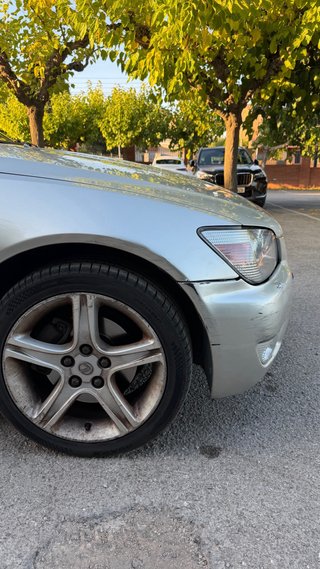 Lexus IS 200