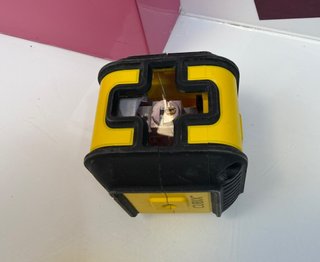 Nivel Laser Stanley Cubix