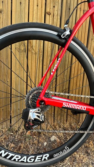 Bicicleta Trek Domane RSL color rojo project one