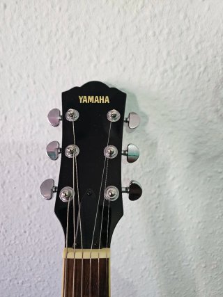 Guitarra Eléctrica Negra .