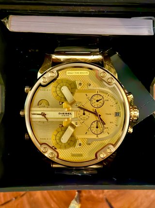 Reloj Diesel DZ7399 Dorado