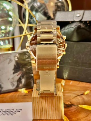 Reloj Diesel DZ7399 Dorado