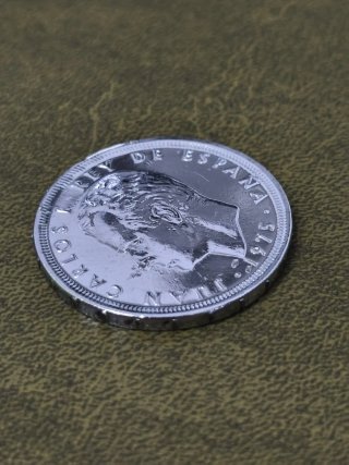 Moneda Carlos III Rey de España 1975