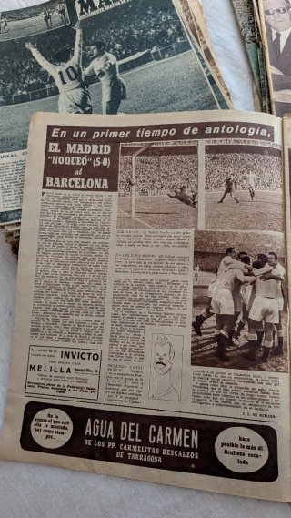Lote de periódicos deportivos MARCA antiguos