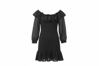 Vestido negro con volantes y manga larga