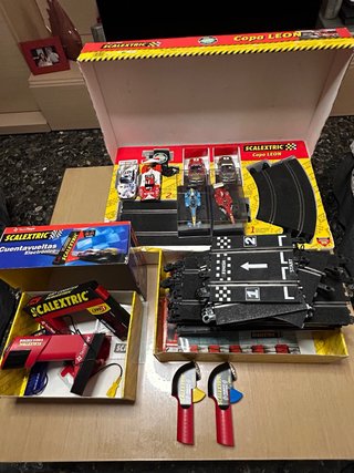 Scalextric Copa Leon: Coches, Pistas y Mandos