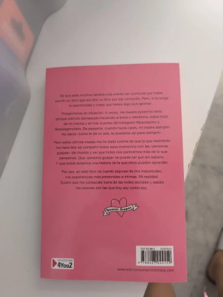 Libro De casi todo se Aprende Paula Gonu