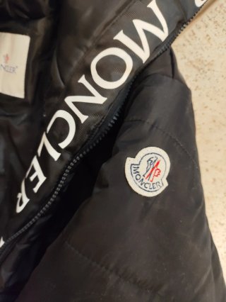 Abrigo Moncler Negro