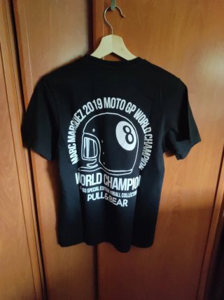 Camiseta Pull&Bear Negra Manga Corta