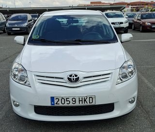 Toyota Auris 2012
