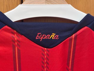 Camiseta España 2 Estrellas Talla XL