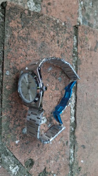Reloj Poedagar Caja Plata y Gris