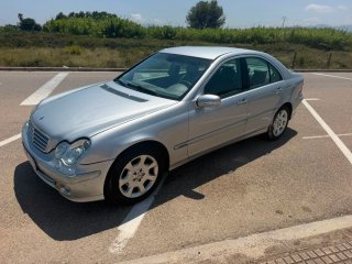 Mercedes-Benz Clase C 2004