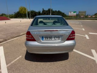 Mercedes-Benz Clase C 2004