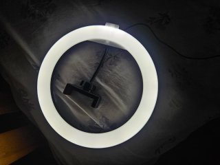 Aro de luz LED Ale Hop con trípode