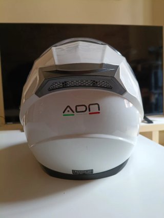 Casco de moto blanco