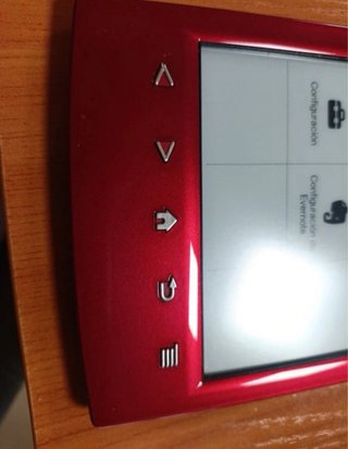 Lector Ebook Sony Rojo.