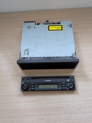 Radio cd Blaupunkt. Radio de casa del Sandero 2010