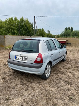 Renault Clio 2003